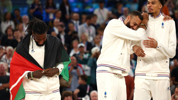 Amerikanac izazvao skandal: "Matijas Lesor nosi zastavu Palestine" VIDEO