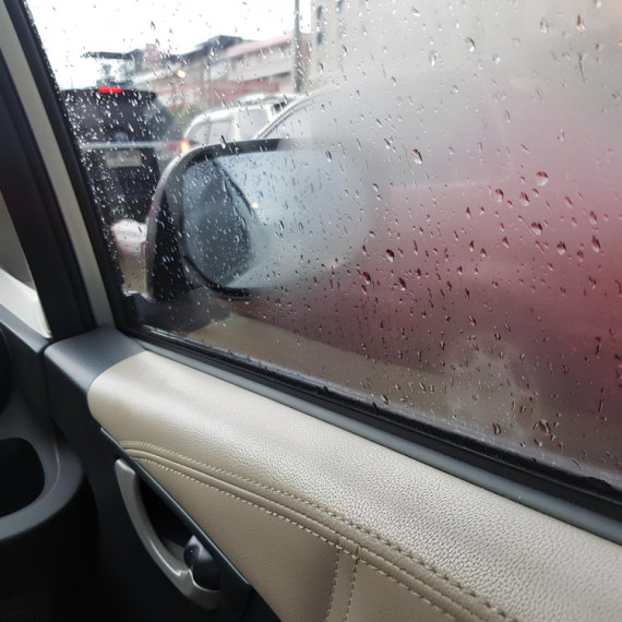 Sudar zbog zamagljenog vetrobranskog stakla – upozorenje svim vozačima VIDEO