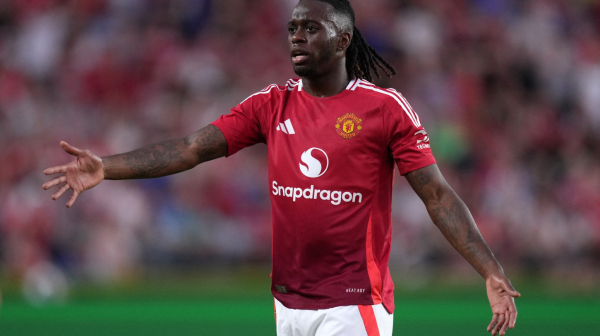 Van Bisaka potpisao za Vest Hem VIDEO