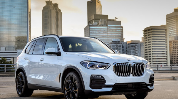 Rusi prave svoj BMW – nije original, ali ide kao alva