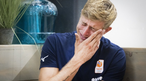 Olimpijac koji je silovao devojčicu se rasplakao: "Ostavite moju porodicu" VIDEO