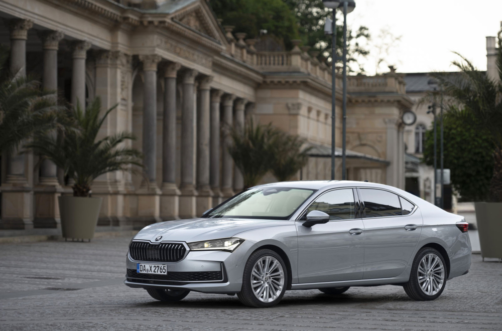 Prva vožnja: Škoda Superb – ime govori sve