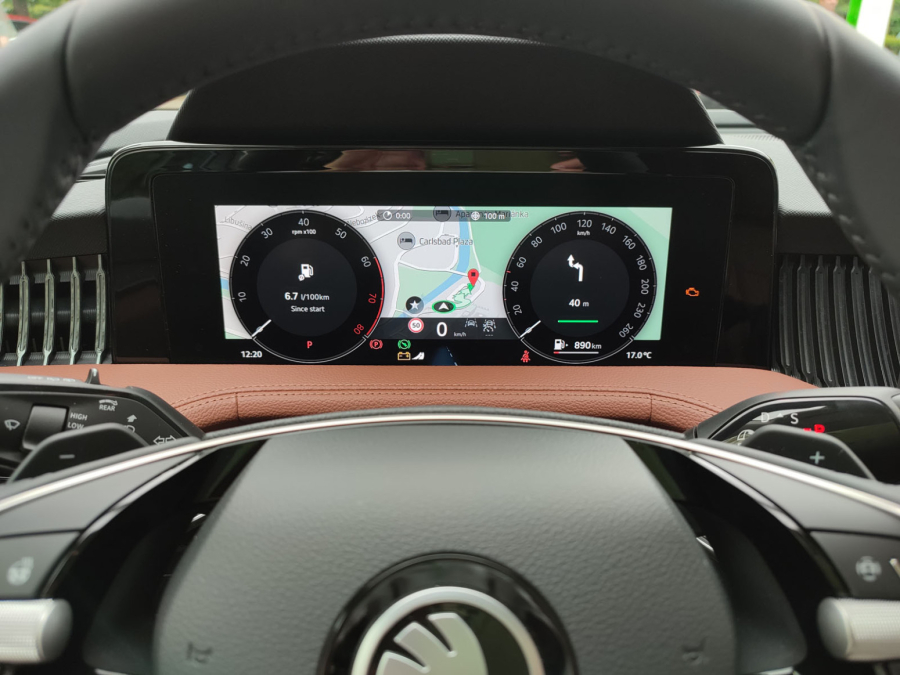 Prva vožnja: Škoda Superb – ime govori sve