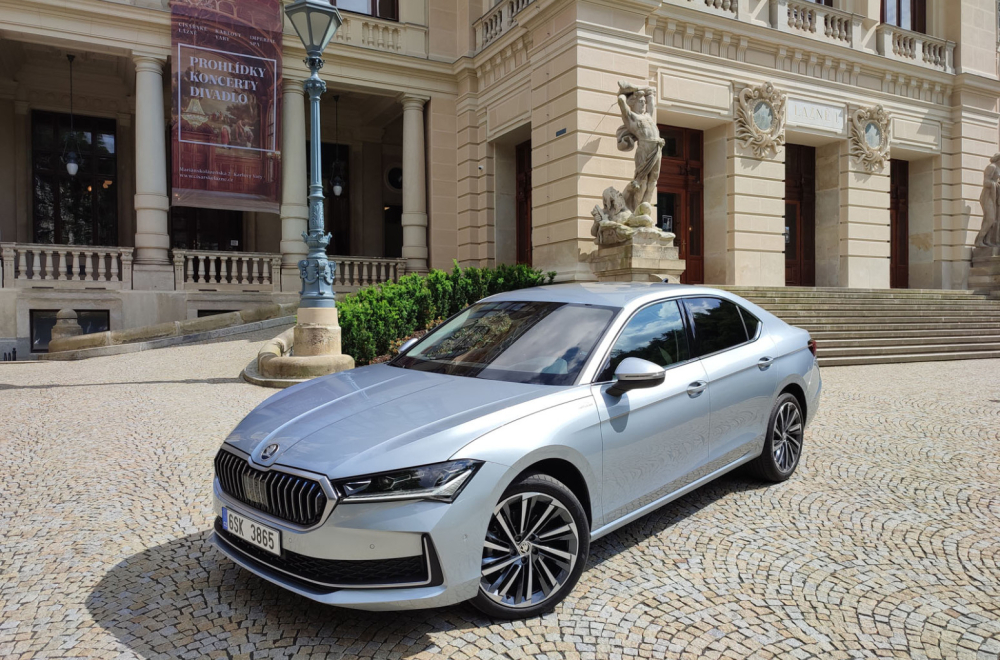 Prva vožnja: Škoda Superb – ime govori sve