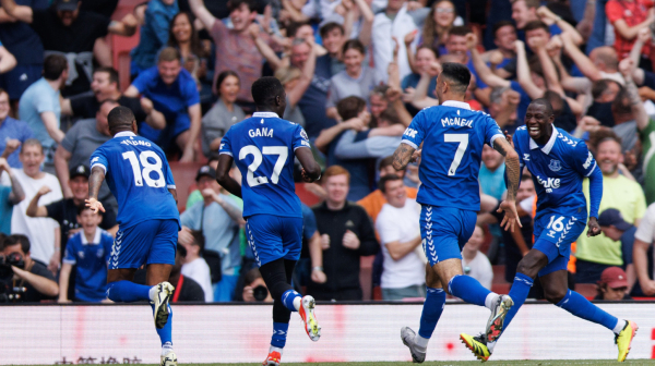 Everton izbegao oduzimanje bodova