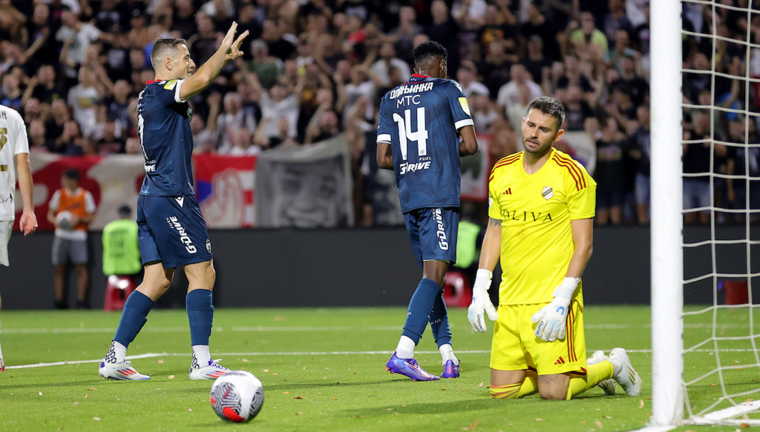 Šou Olajinke – "četvorka" Zvezde u derbiju kola VIDEO