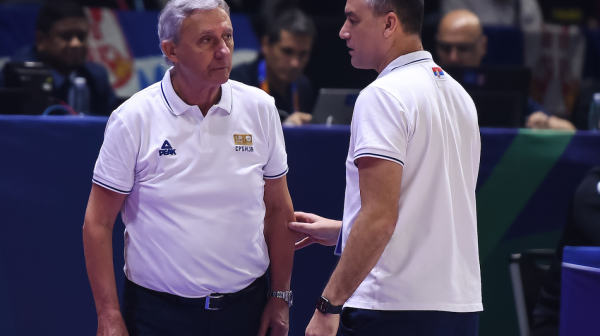 Odlazak koji je možda najavio i Pešićev