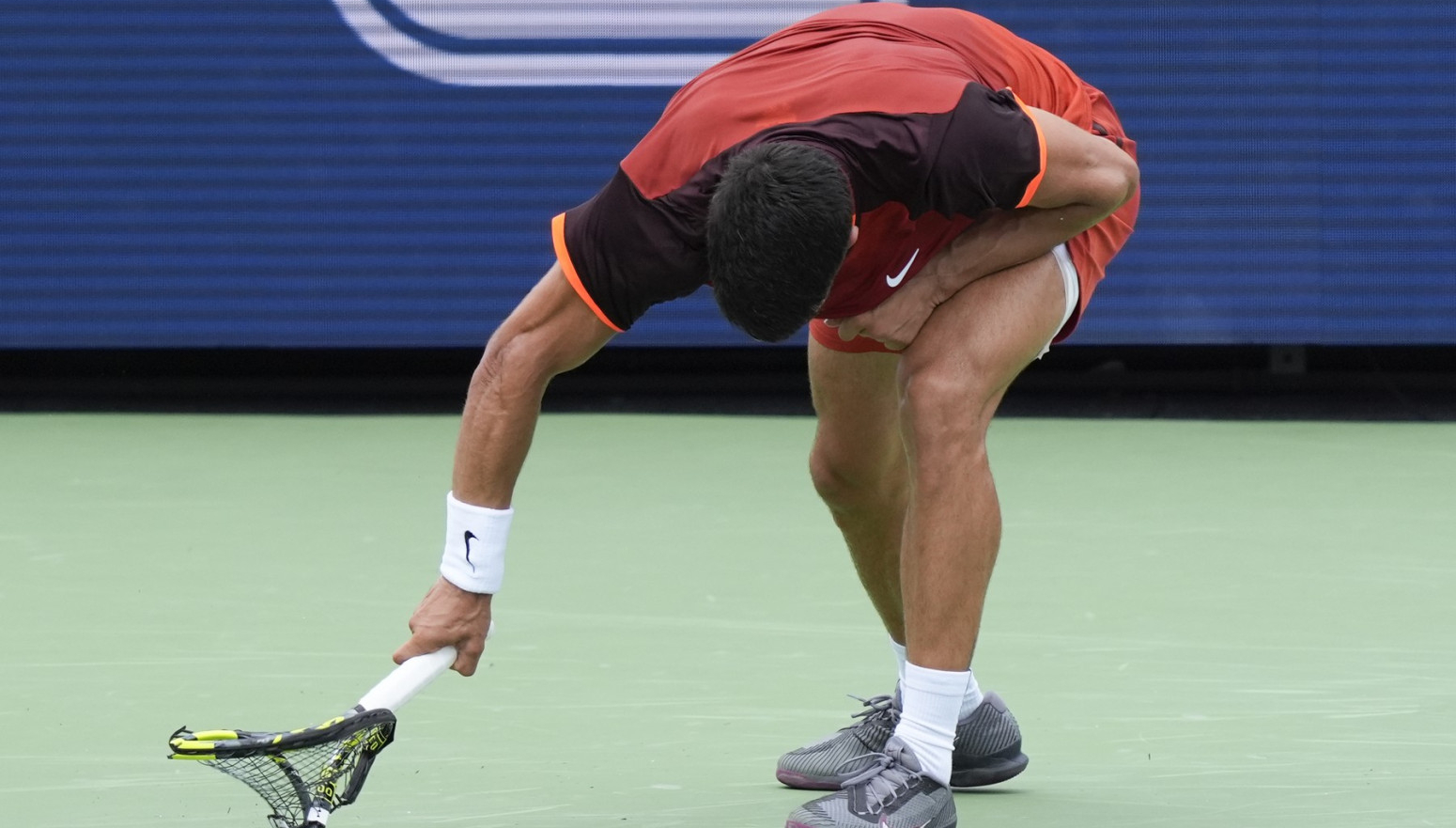 Kolega pecnuo Alkarasa: "Onda je mentalni problem..." VIDEO