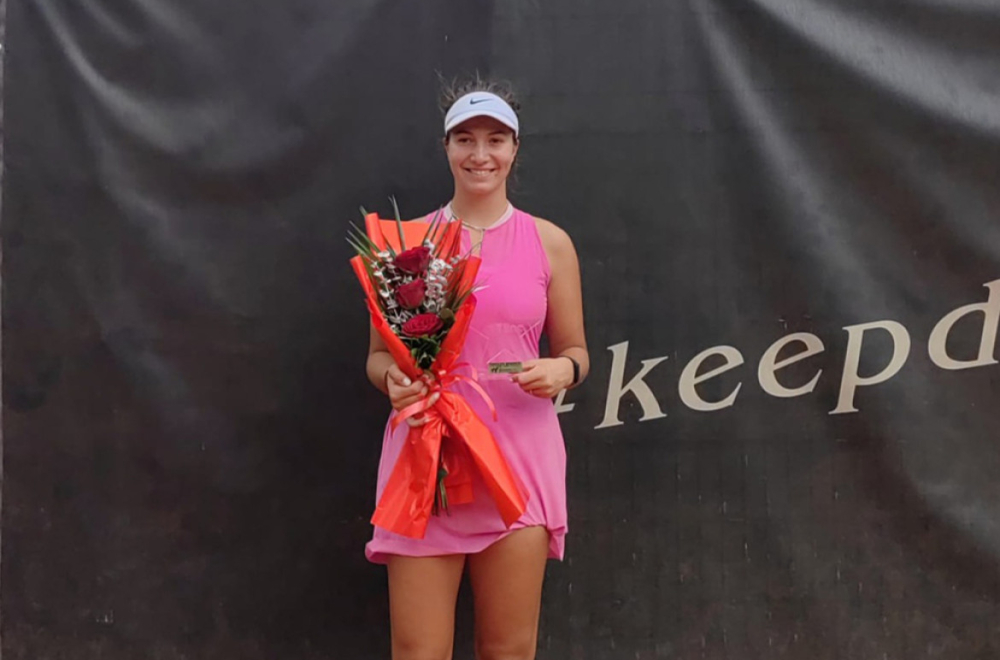 Dominacija – srpska tinejdžerka osvojila turnir bez izgubljenog seta! FOTO