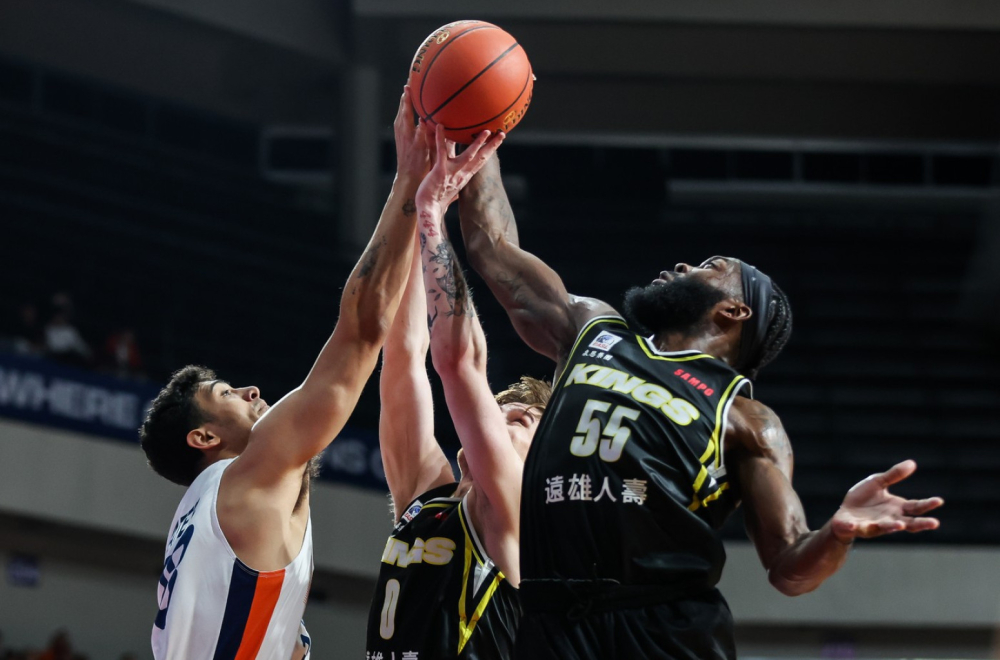 Istorijski trenutak za košarku – prva pogođena "četvorka" VIDEO