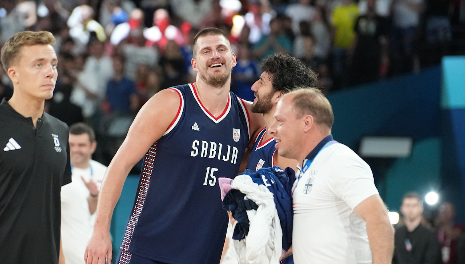 "Gori" oko povratka NBA lige – Jokić najavljen u srpskom autobusu VIDEO