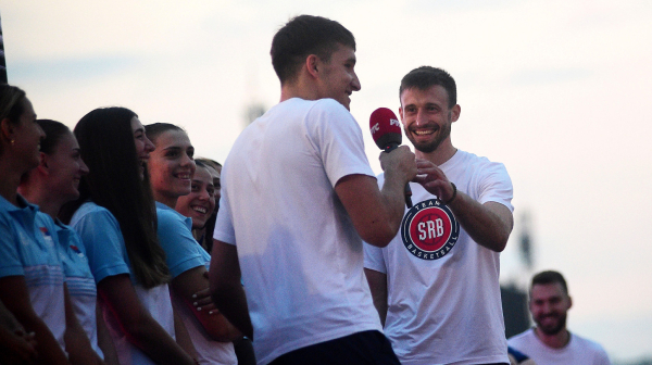 Gde uživaju Bogdanović i Avramović: Košarkaši "uhvaćeni" na moru FOTO