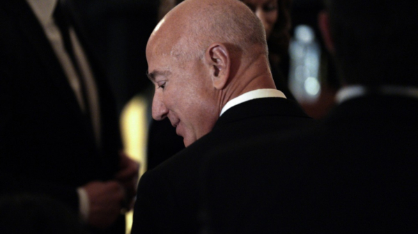 Džef Bezos želi da kupi NBA šampiona