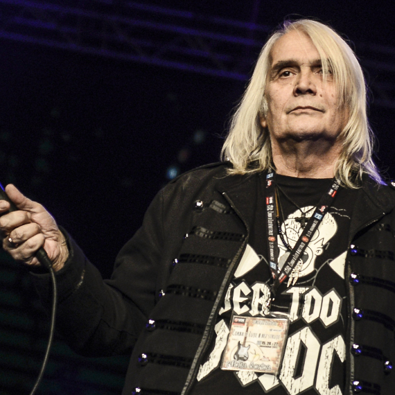 Sa ovim poznatim muzičarem je Bora Đorđević nastupao pre Riblje čorbe