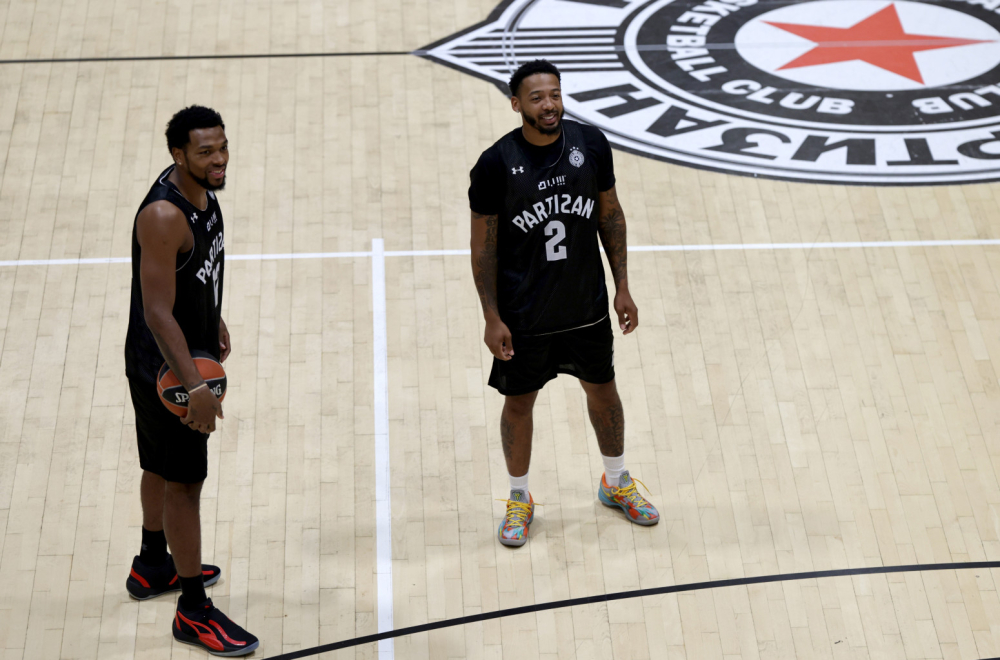 "Ludo je koliko sam poruka dobio od navijača Zvezde – smešno mi je to"