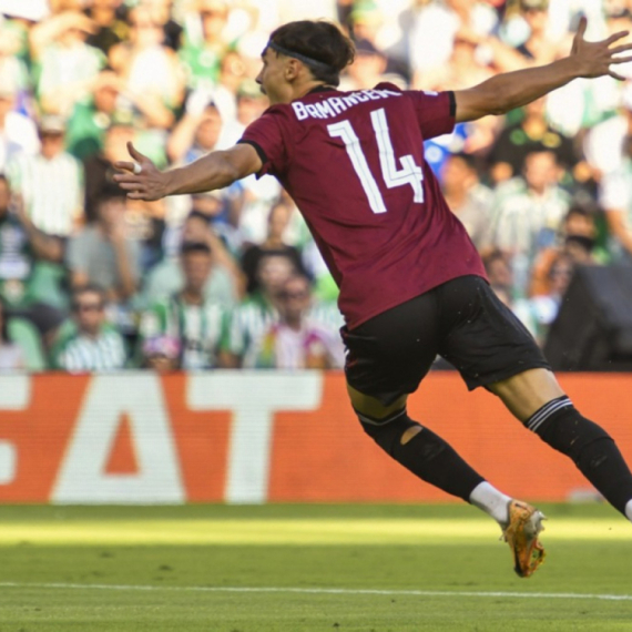 Srbi tresli mreže, poispadali Hrvati i Slovenci – uz bruku od 12:3