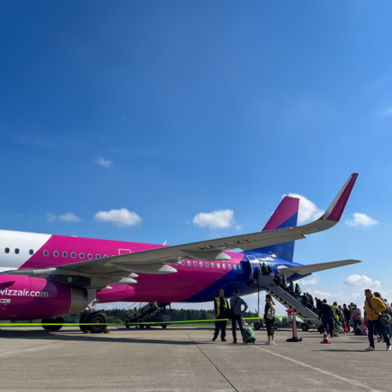 Napuštaju Beč, zatvaraju bazu