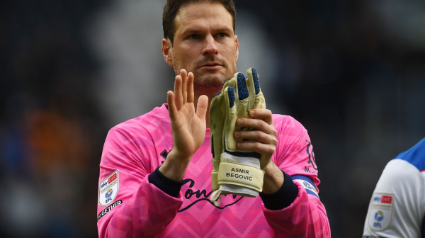 Begović se vratio u Everton