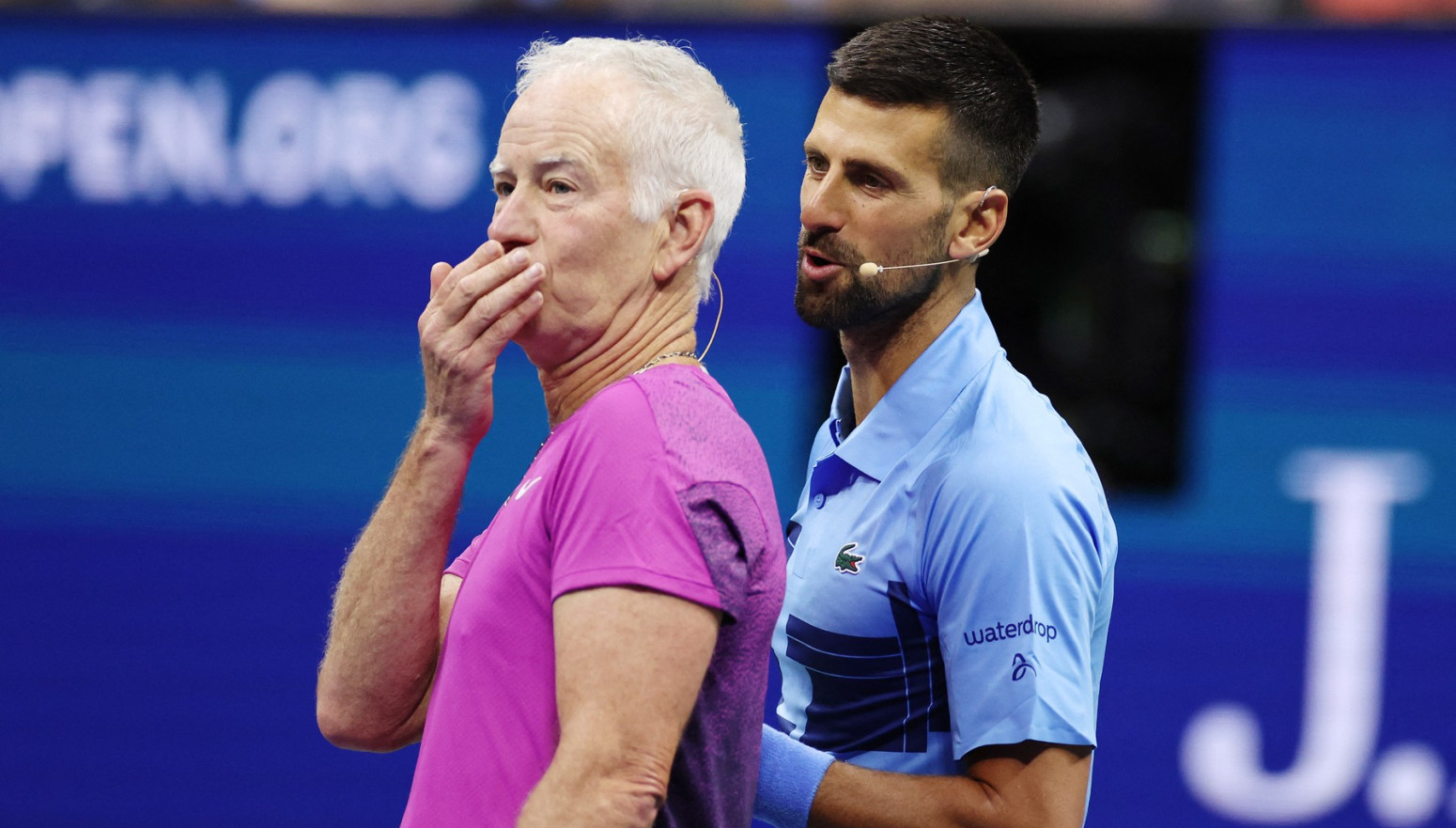 Mekinro uručio Novaku poklon vredniji od zlata VIDEO