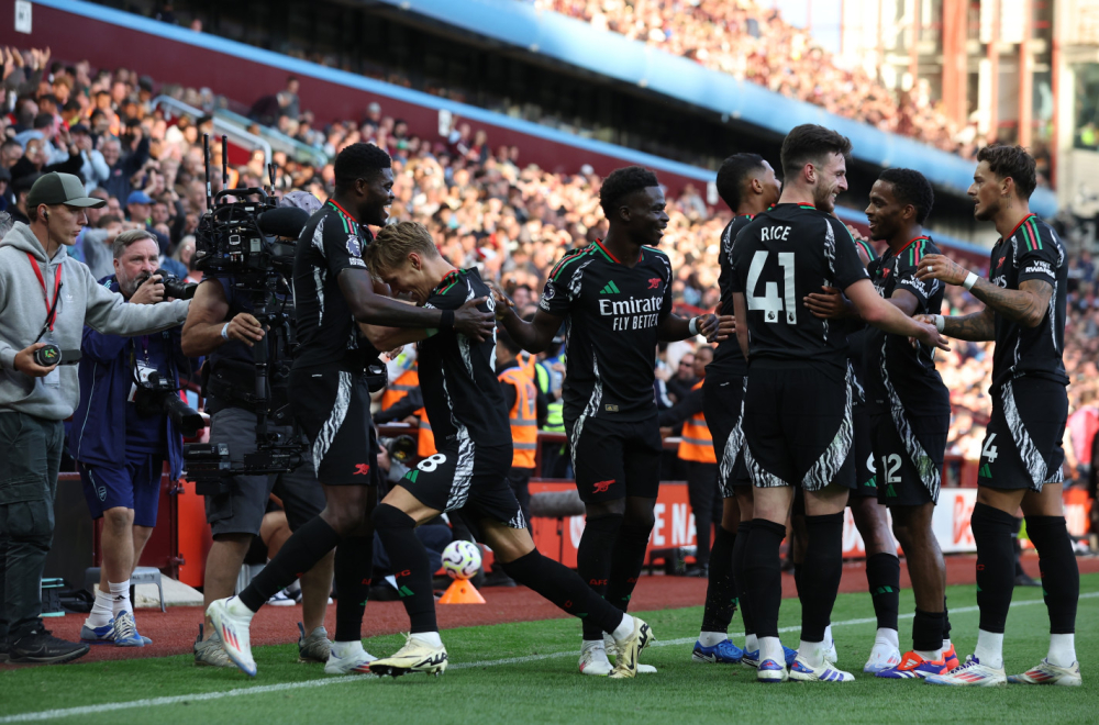 Arsenal za 10 minuta bacio Vilu na kolena, Nedeljković dobio minute VIDEO