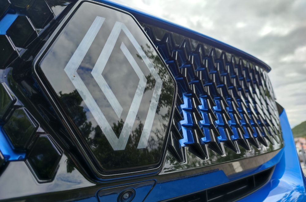 Prva vožnja: Renault Rafale – džet set