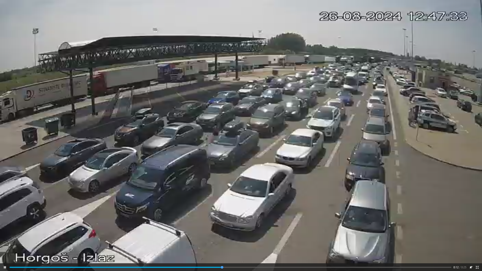 Kolone na granicama: Stigao važan apel FOTO