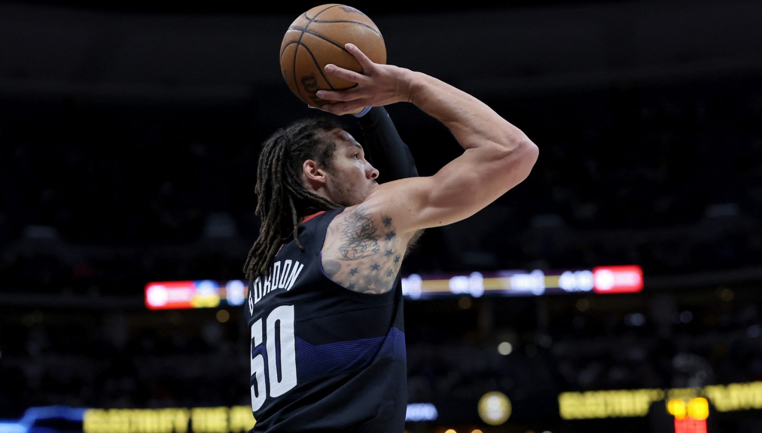 Gordon menja broj u čast preminulog brata