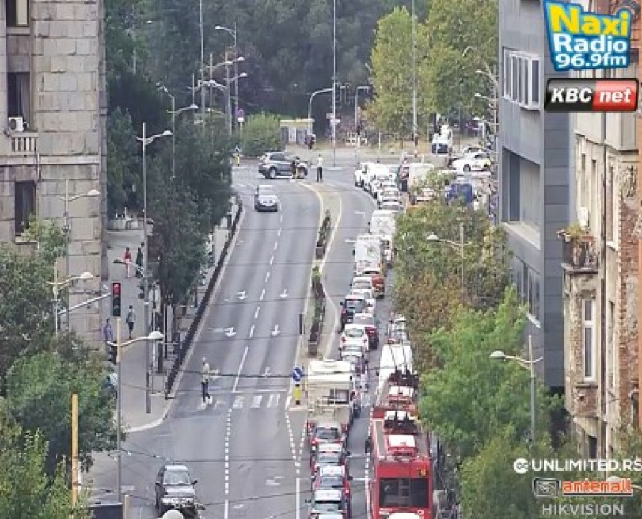 Jutarnji kolapsi ponovo postali svakodnevica: Udes na Gazeli napravio haos