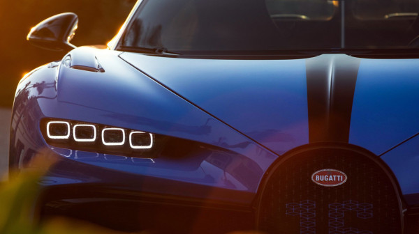 Nije skupljao prašinu u garaži: Ovaj Bugatti je prešao preko 175.000 km! FOTO