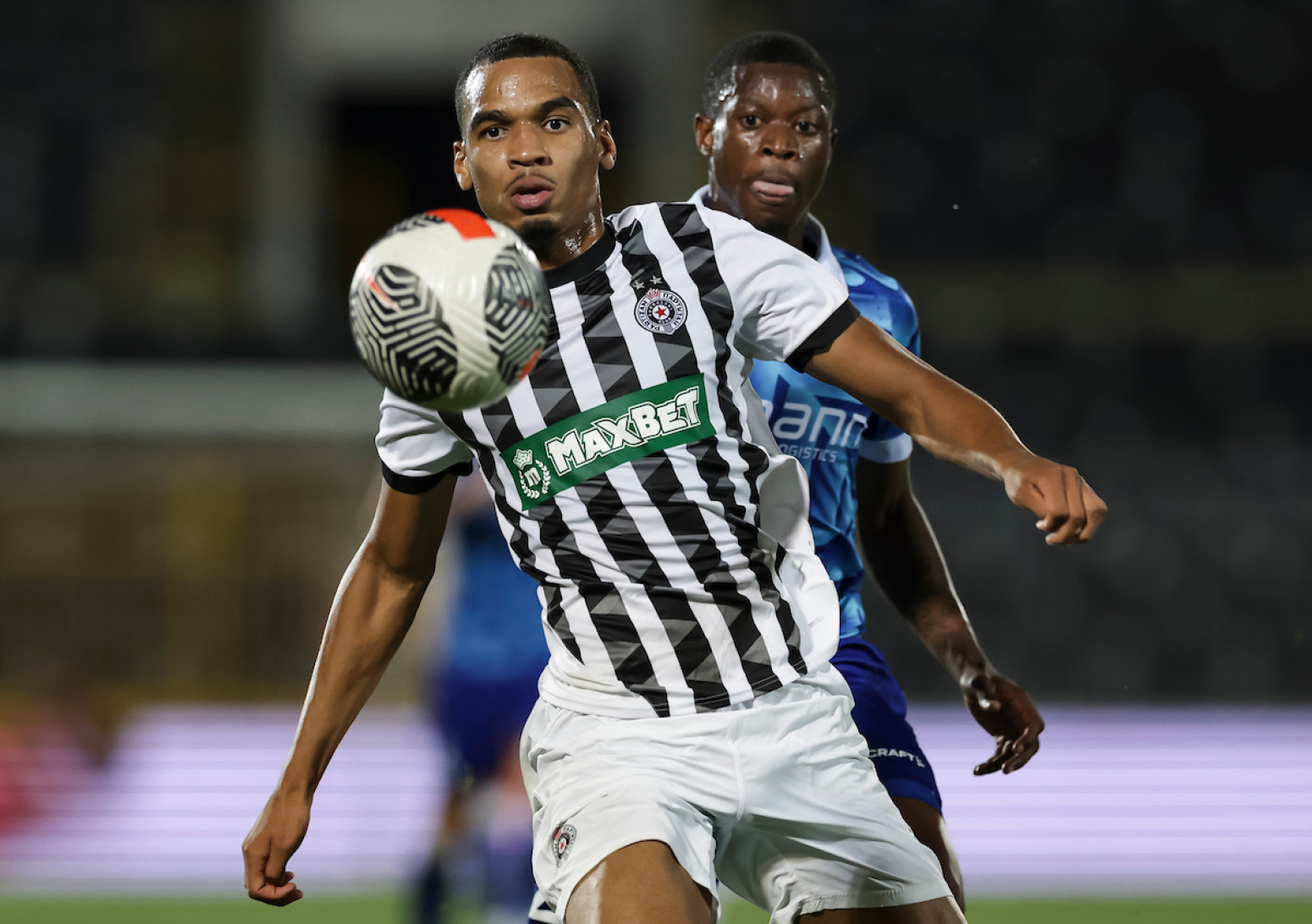 Rano je za tugu, za sreću kasno je