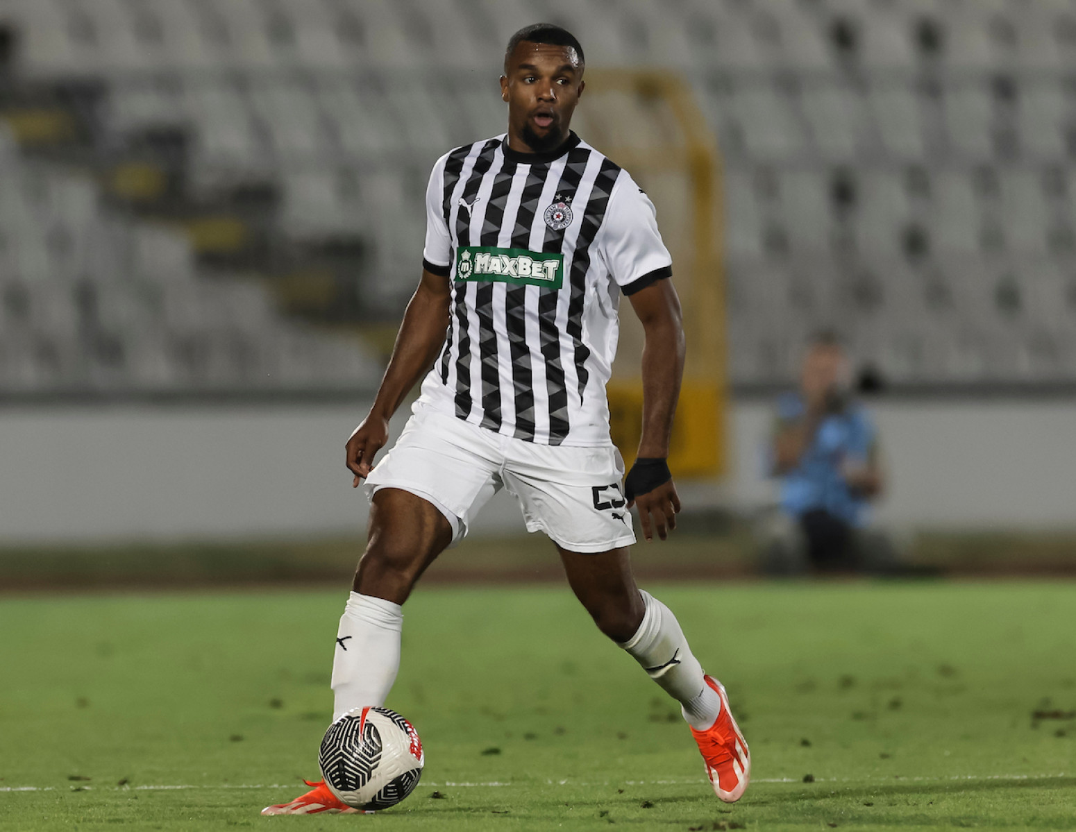 Rano je za tugu, za sreću kasno je