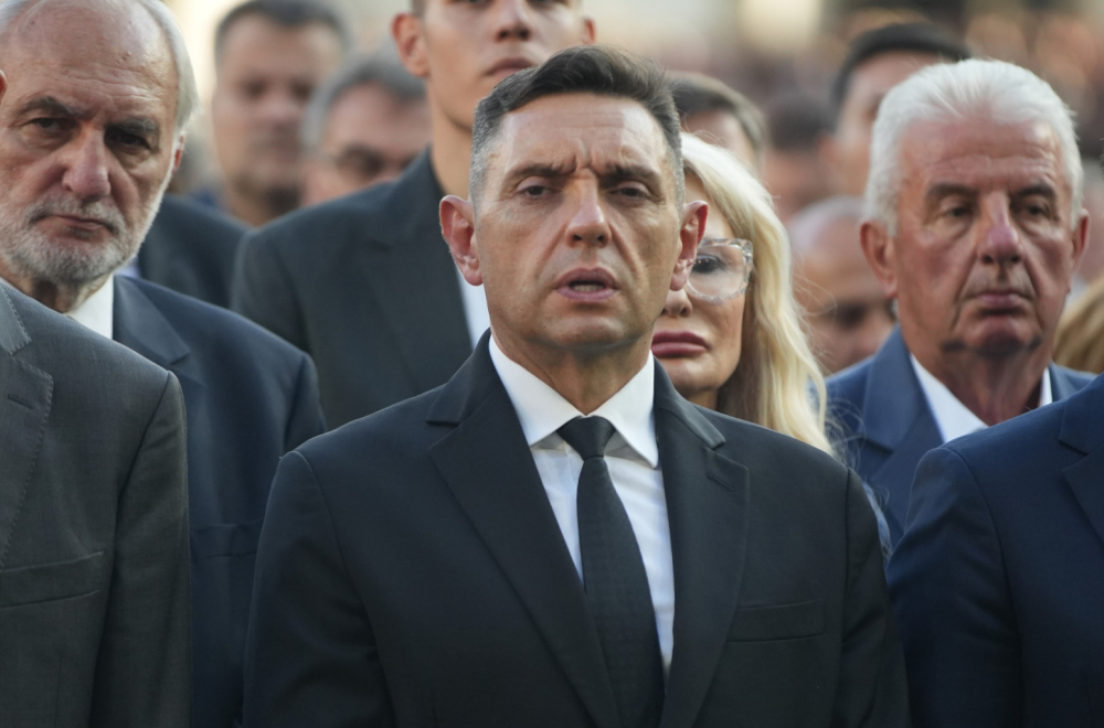 Vulin: Poselamio vas sve Naser Orić