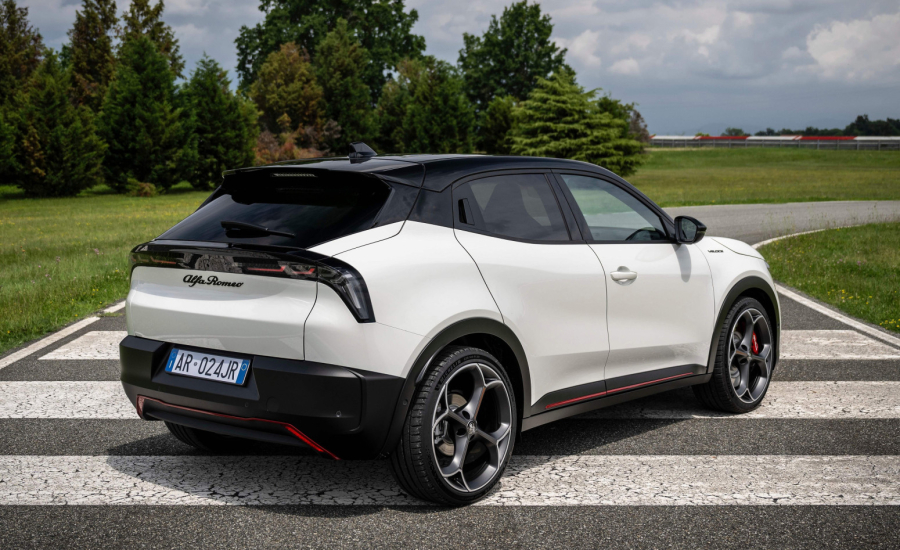 Lepota je u oku Nemaca: Nagradili Alfa Romeo za dizajn