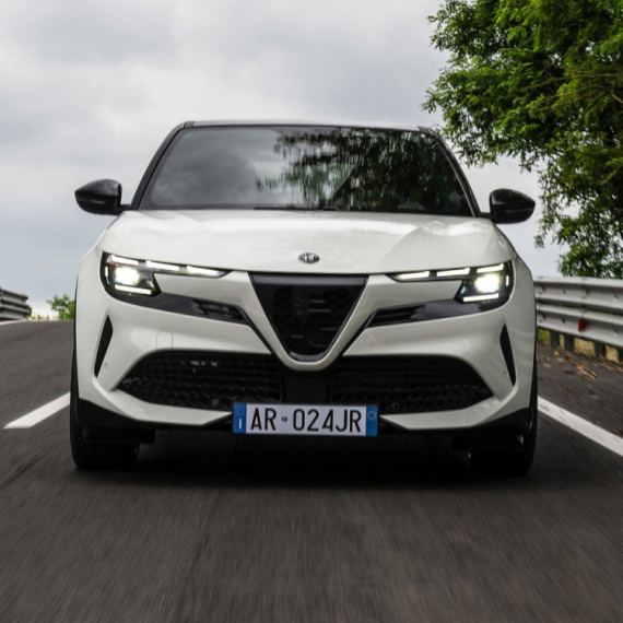 Alfa Romeo posrće u Americi, ali briljira u Evropi