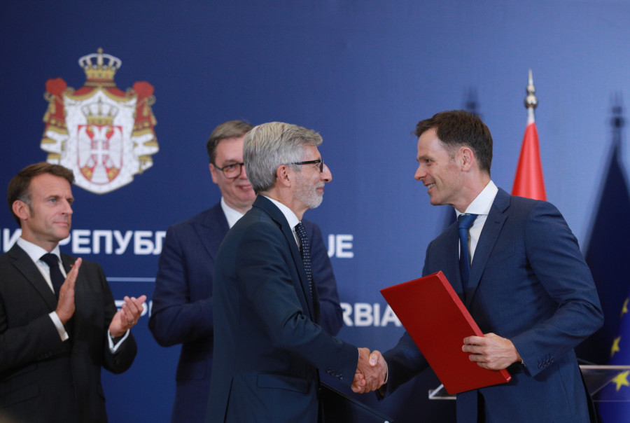 Macron visiting Serbia; Vučić: Tonight we will continue the talks... Feel at home PHOTO/VIDEO