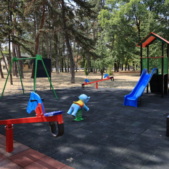 Rekonstruisano najpopularnije igralište u centru Kragujevca FOTO