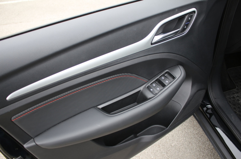 Test: MG ZS – tehnika narodu