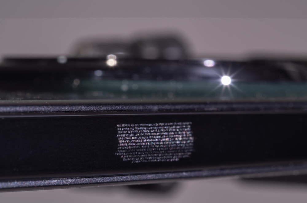 Najmanje izvinjenje na svetu zbog najtanjeg sklopivog telefona na svetu