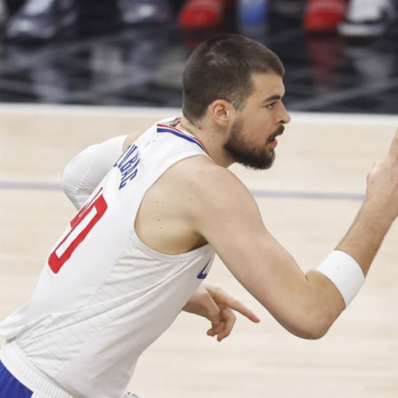 Dabl-dabl Zupca – Vučević sjajan, ali je Janis brutalan VIDEO