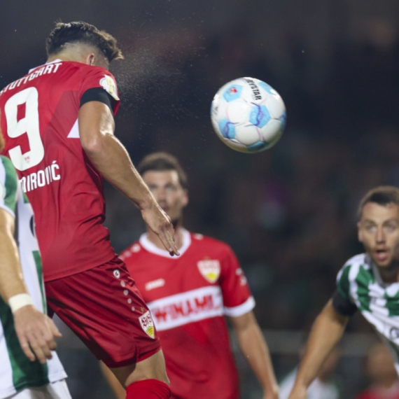 Zvezdin rival ponovo nije pobedio – Dortmund razočarao u Bremenu