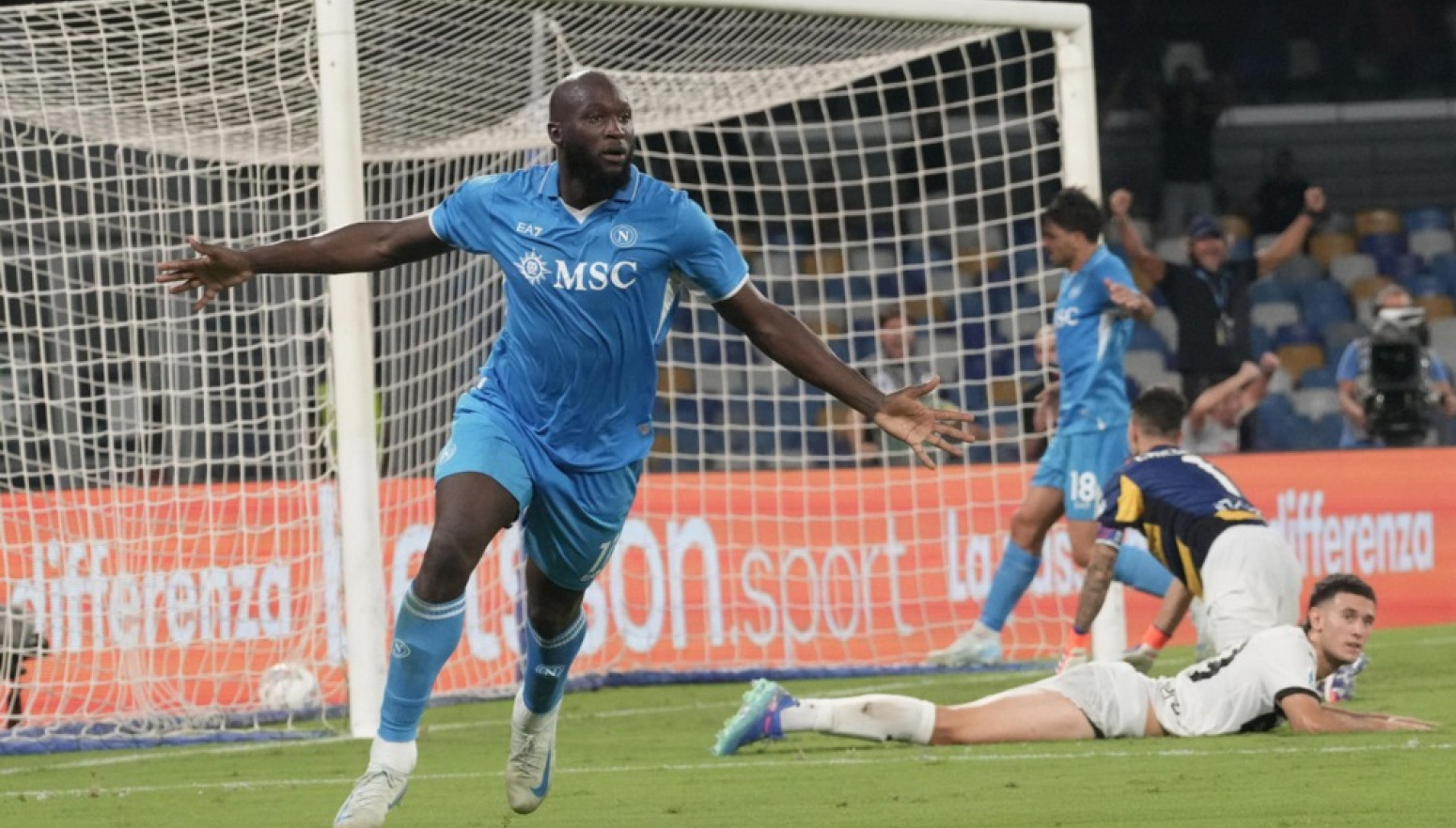 Ludnica na "Maradoni" – Napoli u 92' i 97' do pobede!