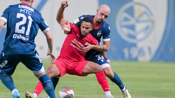 Drkušić zamenjen posle "topovskog udara", povređeni i Mrkela i Milošević FOTO/VIDEO