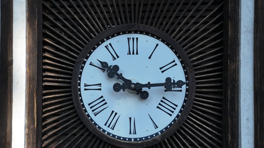 Ova Sahat kula u Srbiji je jedinstvena na svetu: Odoleva vekovima, a čak i danas pokazuje tačno vreme FOTO