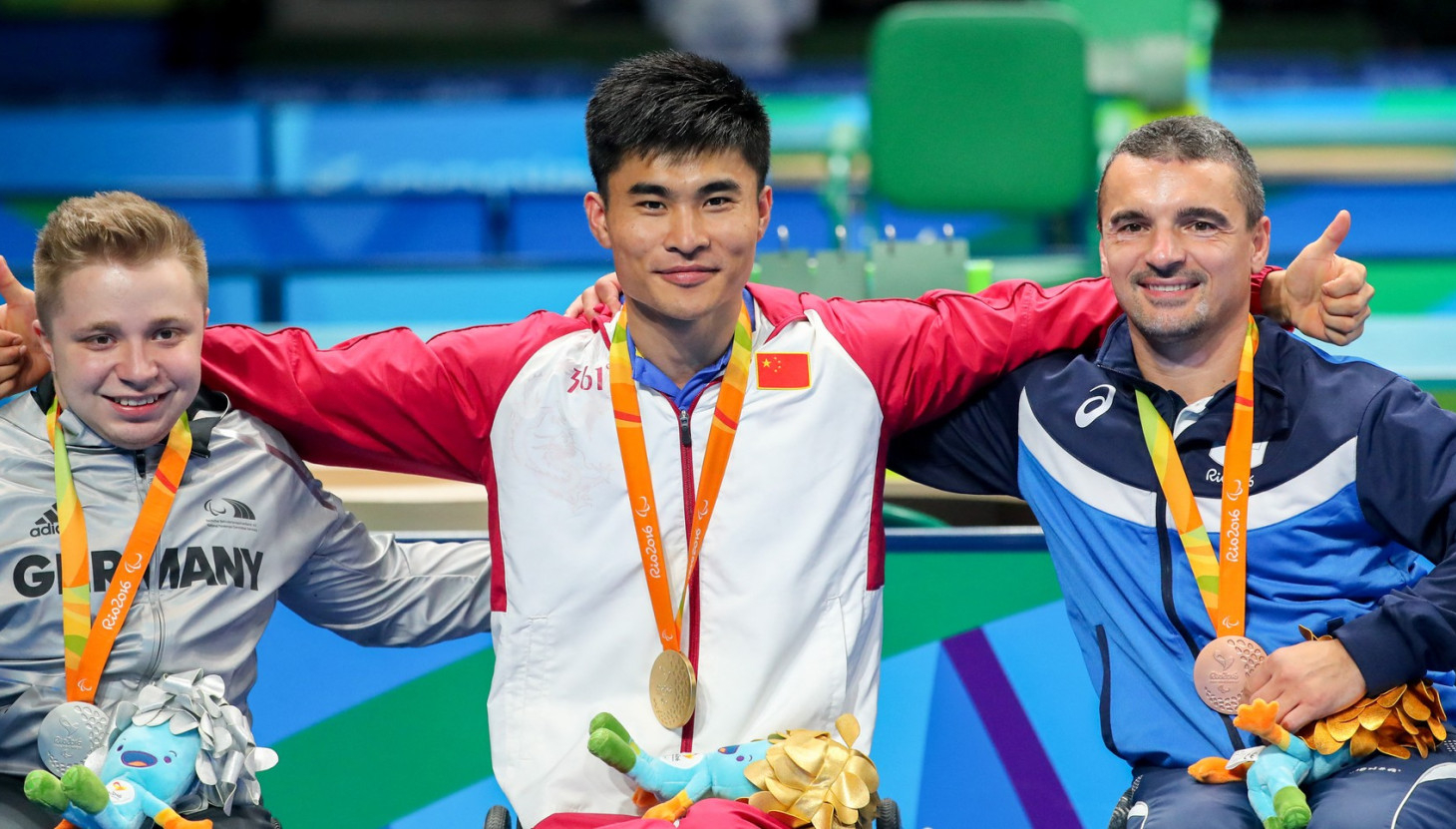 Vučić čestitao Palikući na medalji: "Srbija je uz vas!"