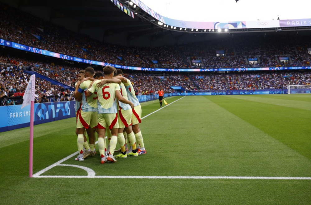 Zvezda Barselone napustila kamp Španije – ne dolazi u Beograd