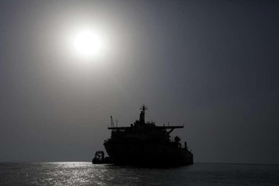 Drska taktika Kremlja; Tankeri puni nafte – a kriju špijune