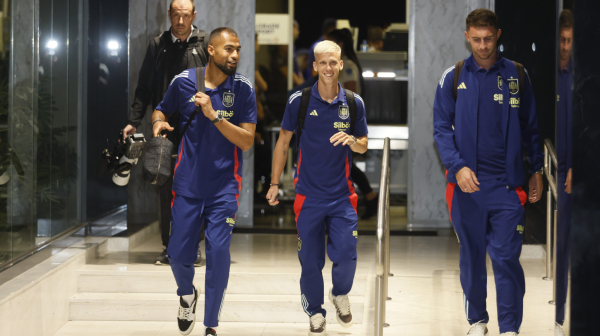 Evropski prvaci stigli u Beograd - ništa od autograma, samo osmeh FOTO/VIDEO