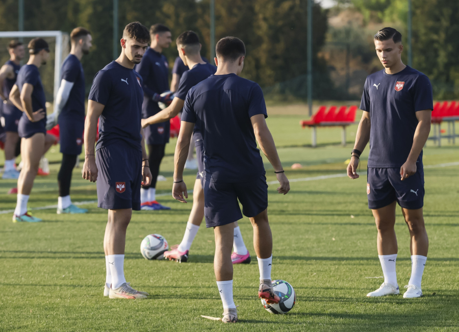 Samo Piksi i 12 starosedelaca sa EURO