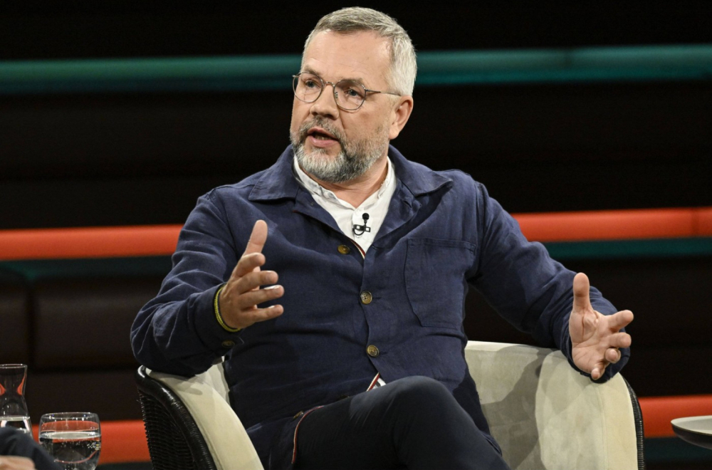 Najveći prijatelj Đilasa, opozicije i studentskih protesta dobio orden od Vjose Osmani FOTO