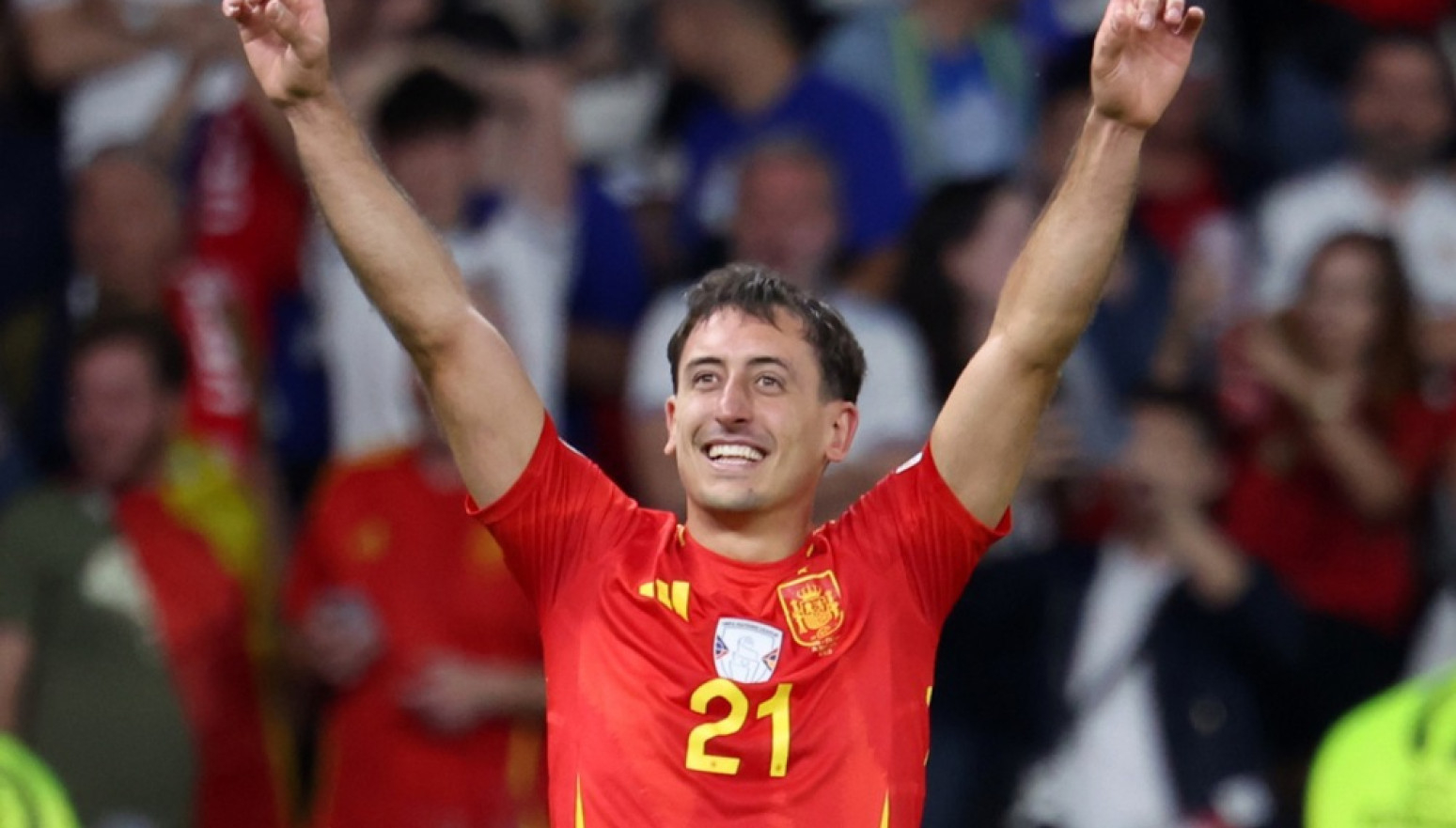 Španac se povredio protiv Srbije – na štakama napustio stadion VIDEO